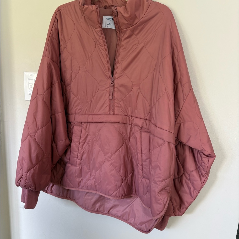 Old Navy Women's Quilted Puffer Jacket in Mauve